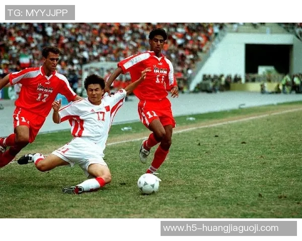 足球天下2013：回顾精彩瞬间与传奇球员的辉煌岁月